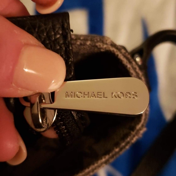 Michael Kors crossbody bag - Picture 2 of 3